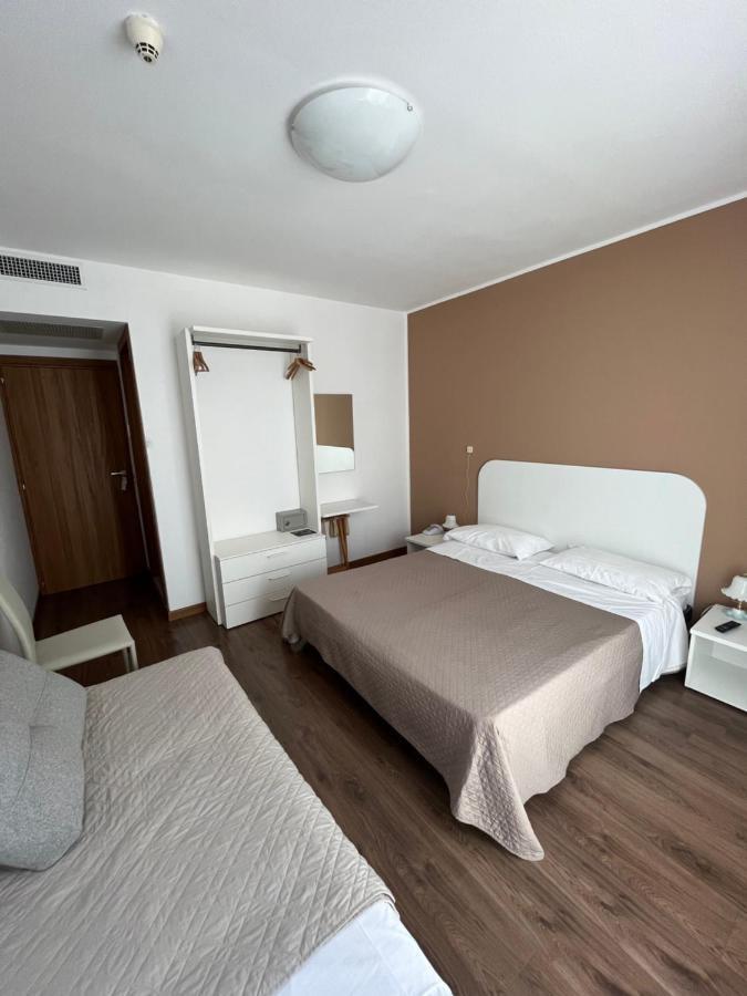 Hotel Playa ビビオーネ エクステリア 写真